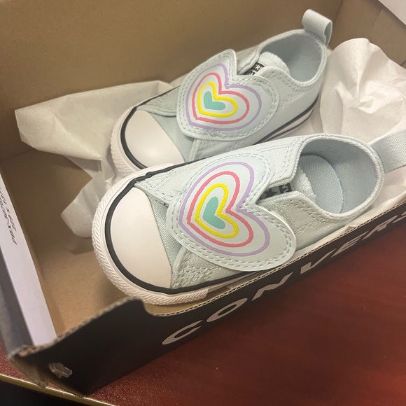 Converse Blue Sneakers with Playful Heart Design baby size 3 - Picture 4 of 7